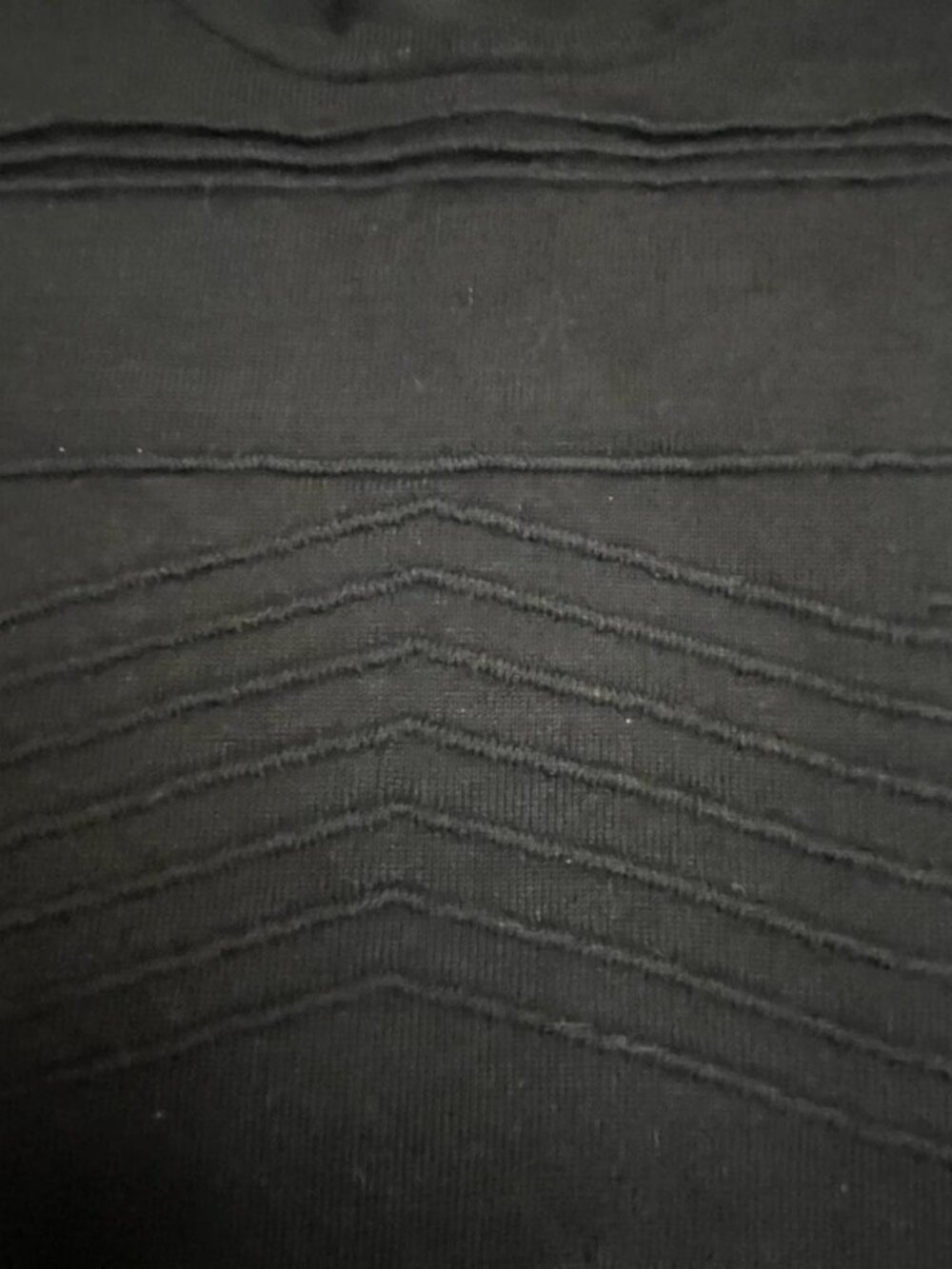 black bodycon dress